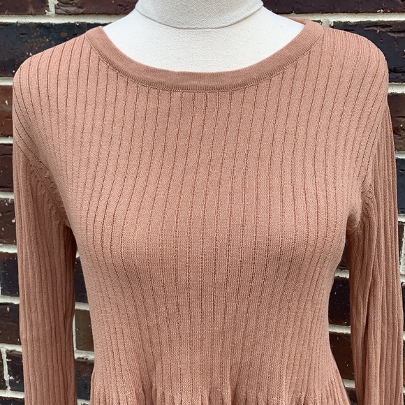 ATMOS+HERE | Tan ribbed long sleeve top - Picture 2 of 5